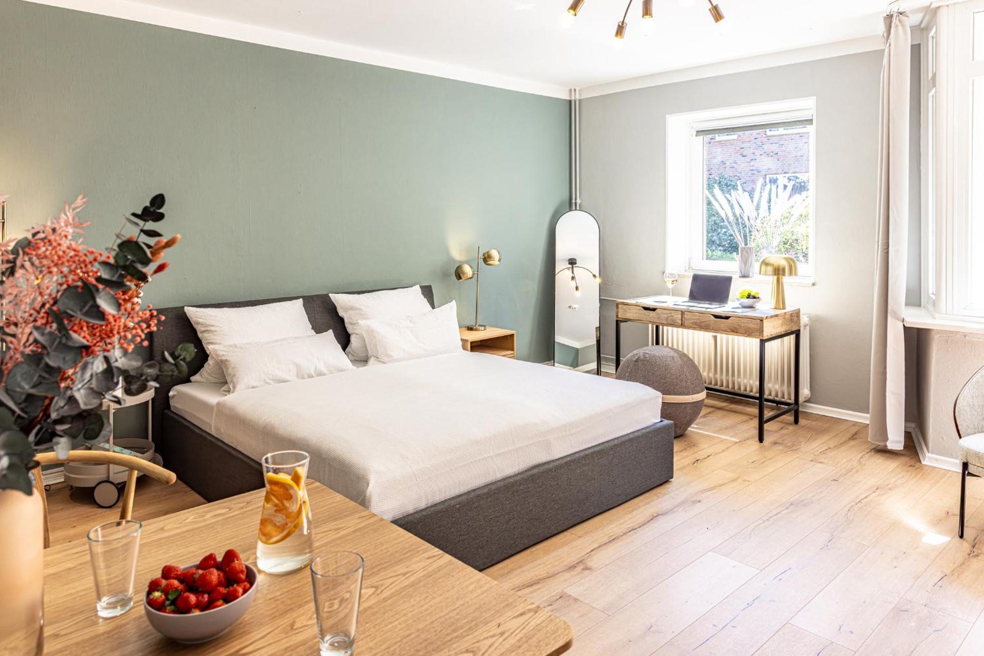 Have-A-Nice-Stay - Nahe Bahnhof Ahrensburg - 20 Minuten Nach Hamburg - Trotzdem Ruhig Gelegen - 6 Minuten Zu Fuss Ins Zentrum Ahrensburg - Modern Eingerichtet Buitenkant foto
